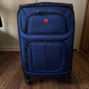 Swiss Gear Suit Case
